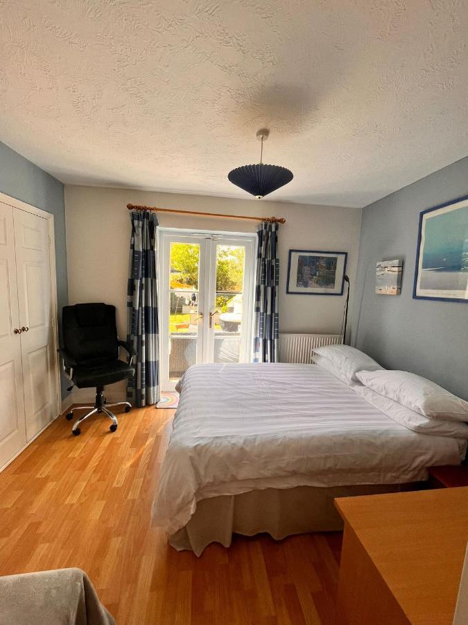 Choice Of One Double Bedroom With A Comfy Double Bed And Private En Suite For Solo Travellers Or Couples ,Or Alternatively Book Two Double Bedrooms For Families Or Friends Paddock Wood Exterior foto